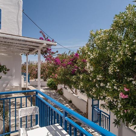 Livadia Seaside Studios 10 Парос Екстериор снимка