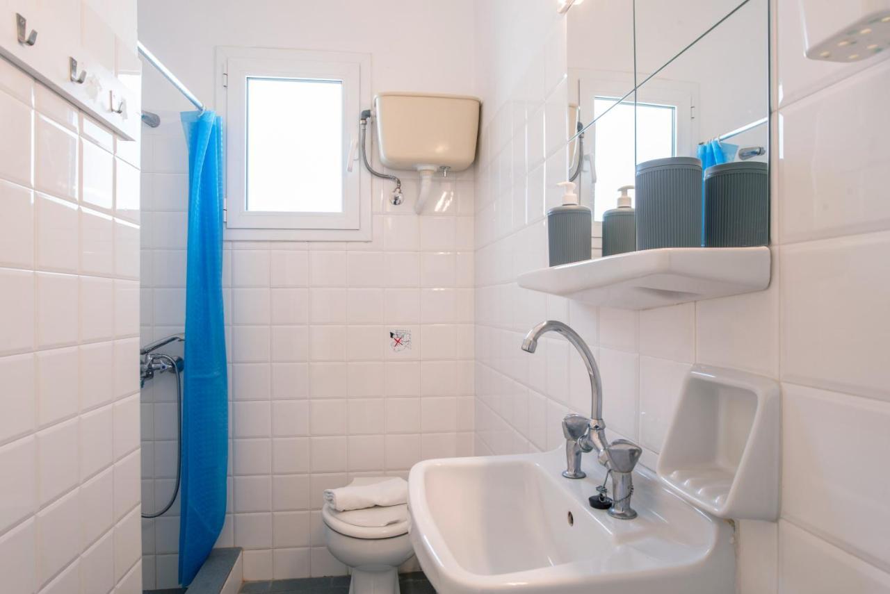 Livadia Seaside Studios 10 Парос Екстериор снимка
